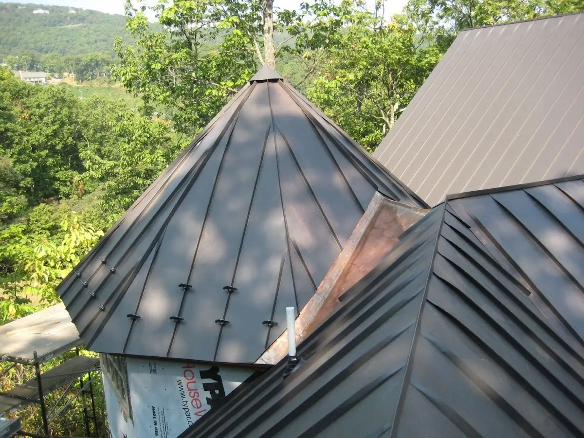 Professional Gutter Cleaning by Craftsman Roofing in Downtown Corona